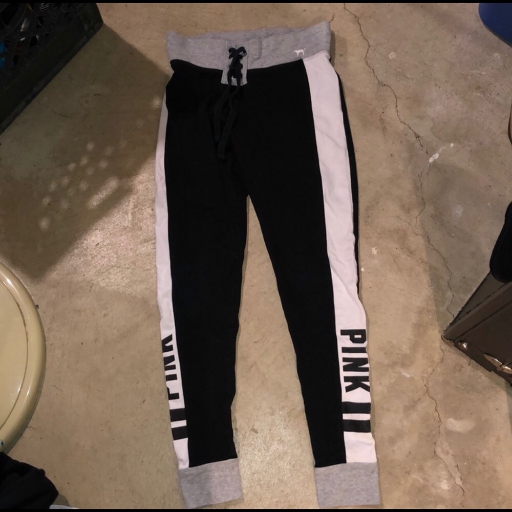 Victoria’s Secret PINK Half-Zip/Legging Bundle
